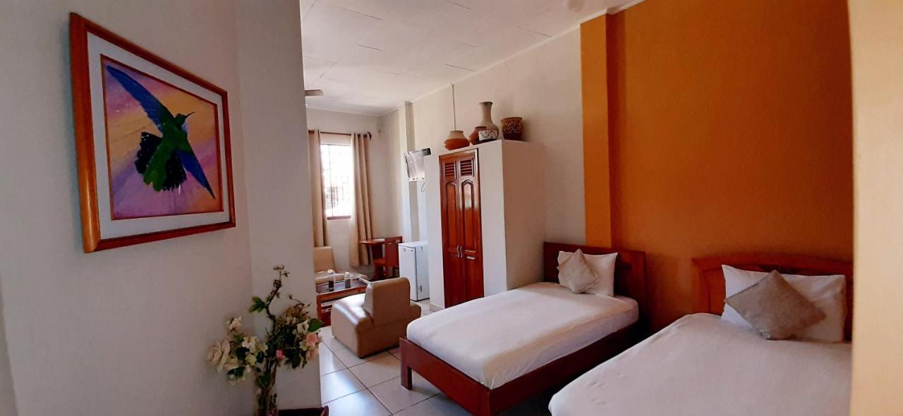 Hostal Huayruro Iquitos Exteriör bild