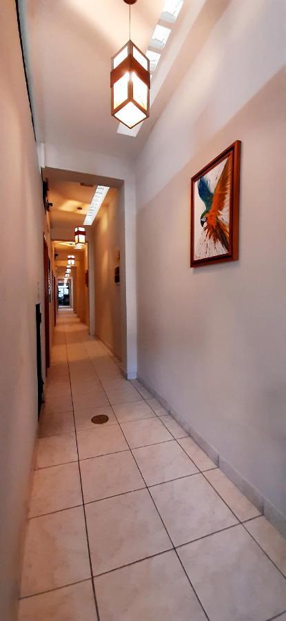 Hostal Huayruro Iquitos Exteriör bild