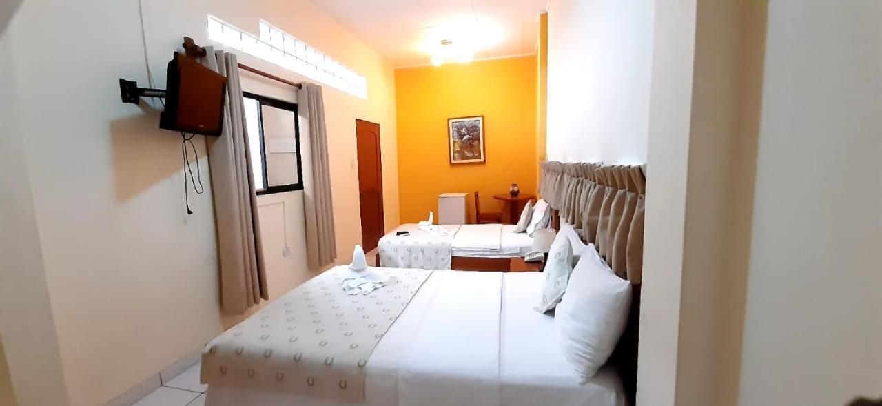 Hostal Huayruro Iquitos Exteriör bild
